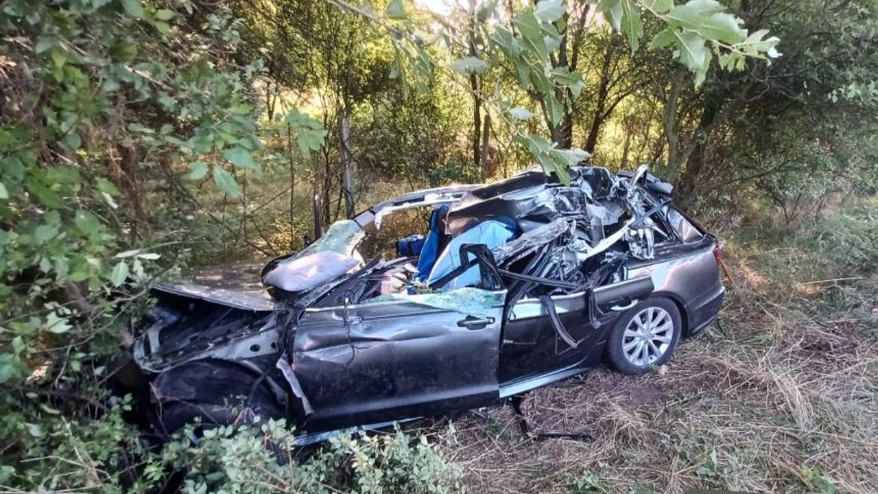 Gurbetçi aile Slovakya'da kaza yaptı: 1 Kişi öldü 4 kişi yaralandı