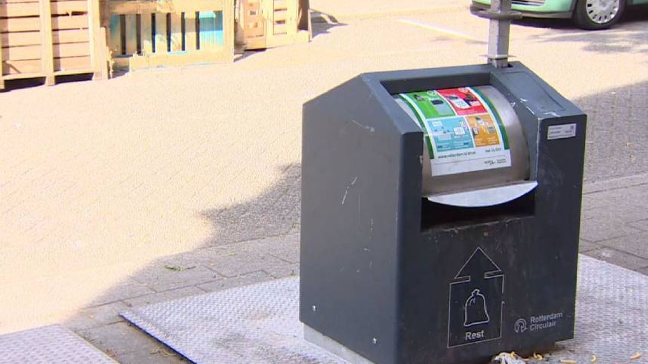 Rotterdam'da mahalleli, çöpe atılan 600 euro'yu bulmak için seferber oldu