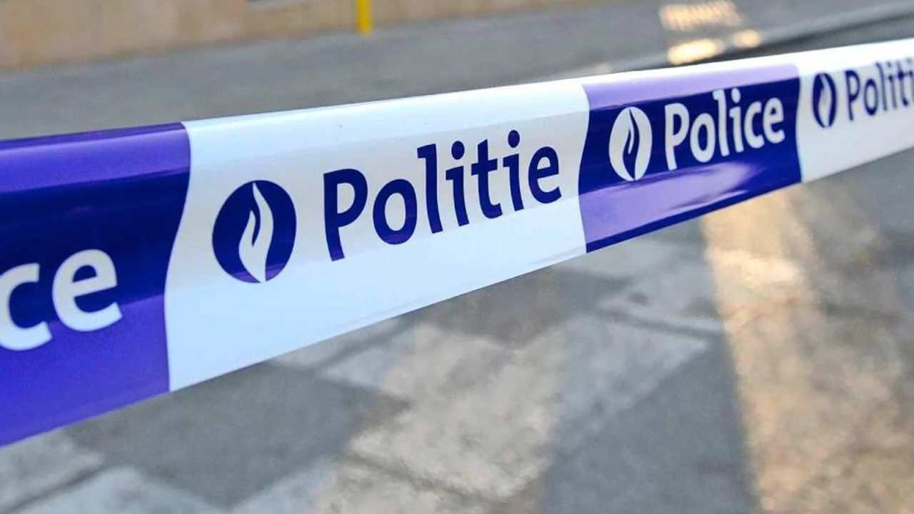 Belçika’da büyük uyuşturucu operasyonunda 3’ü polis 22 kişi yakalandı