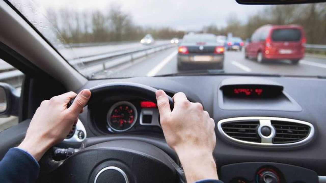 Belçika'da sürücüler için yeni trafik kuralı geliyor