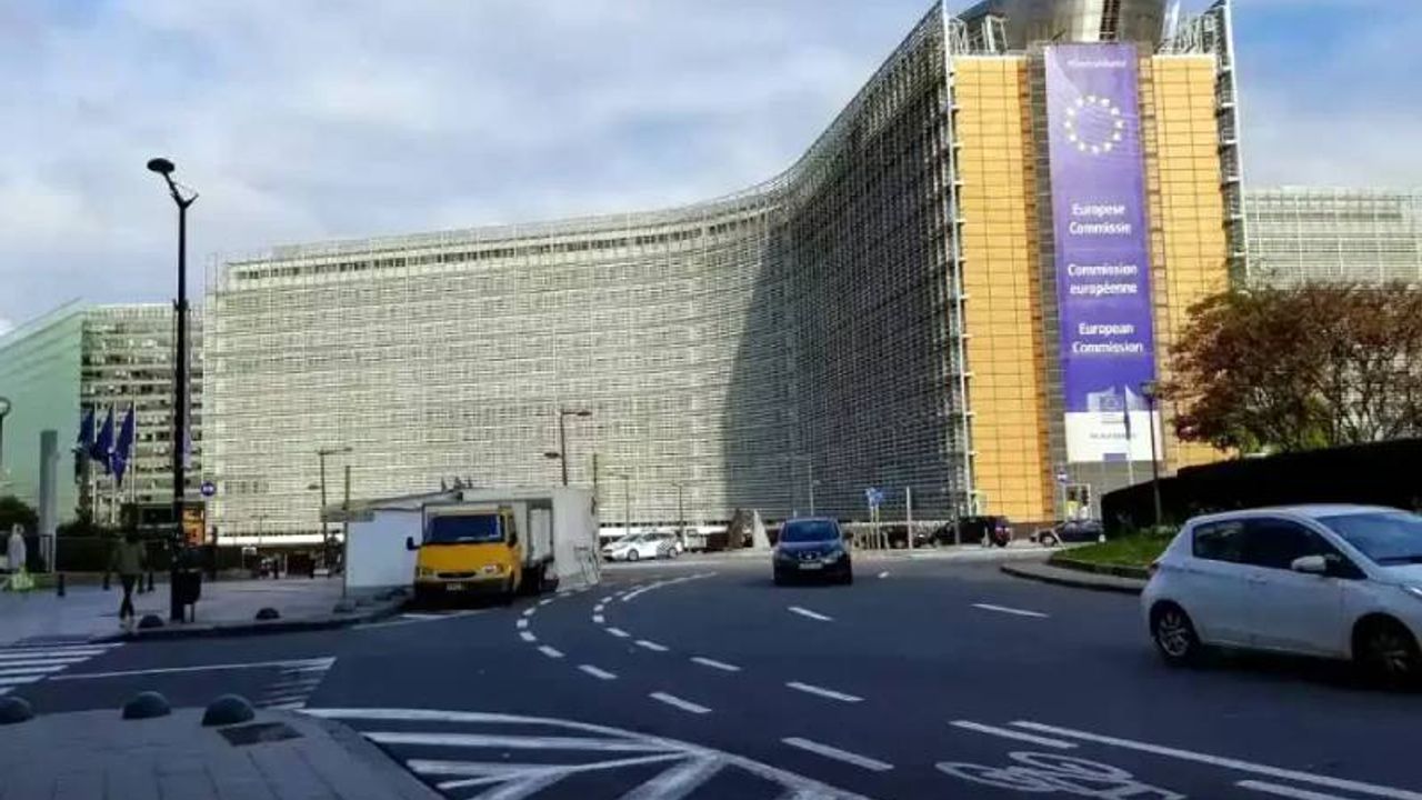 Brüksel'de bazı yollar Avrupa Zirvesi nedeniyle 3 gün kapalı