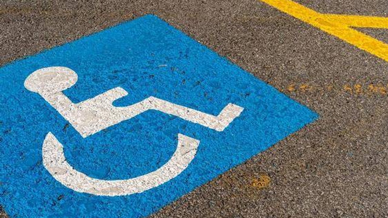 Belçika, işe kendi aracıyla gelen engelli kamu çalışanına geri ödeme yapılacak
