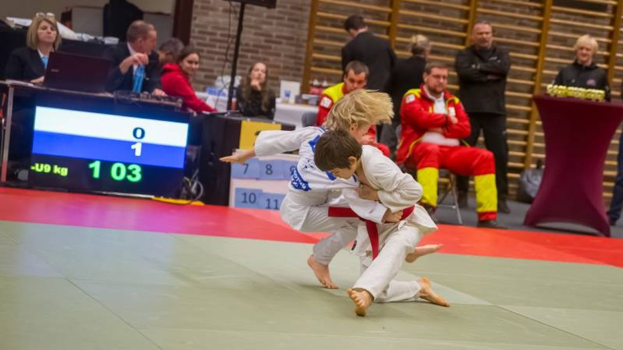 Belçika 6-8 yaş judo turnuvasının galibi Abdülhakim oldu