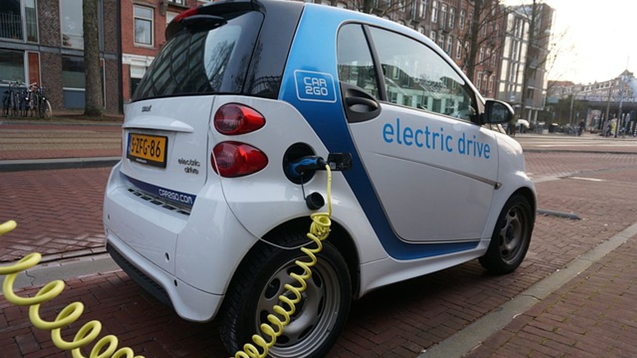 Hollanda’da elektrikli araçlar için maddi destek başvuruları başladı