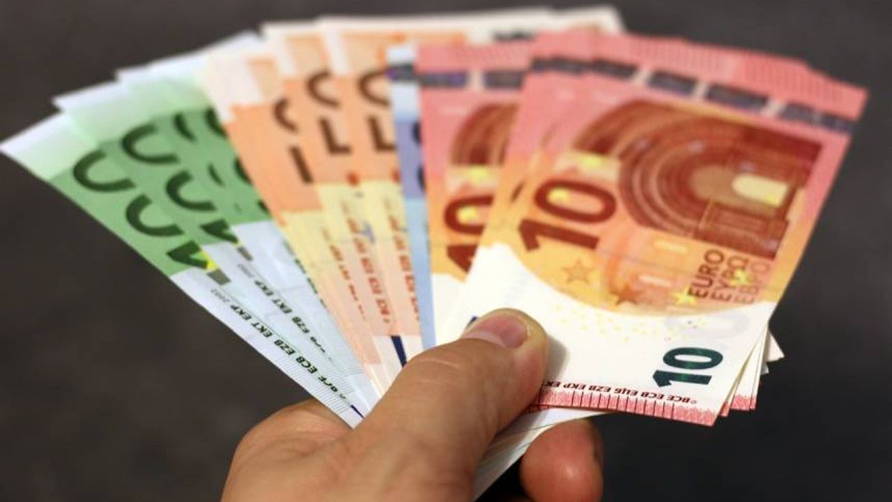 Almanya'da tüm ailelere 500 euro ödenek verilecek
