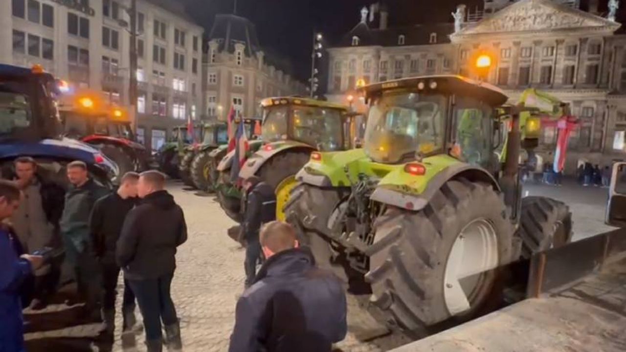 Hollandalı çiftçilerden Belçika'daki eylemlere destek: Birçok yol trafiğe kapatıldı
