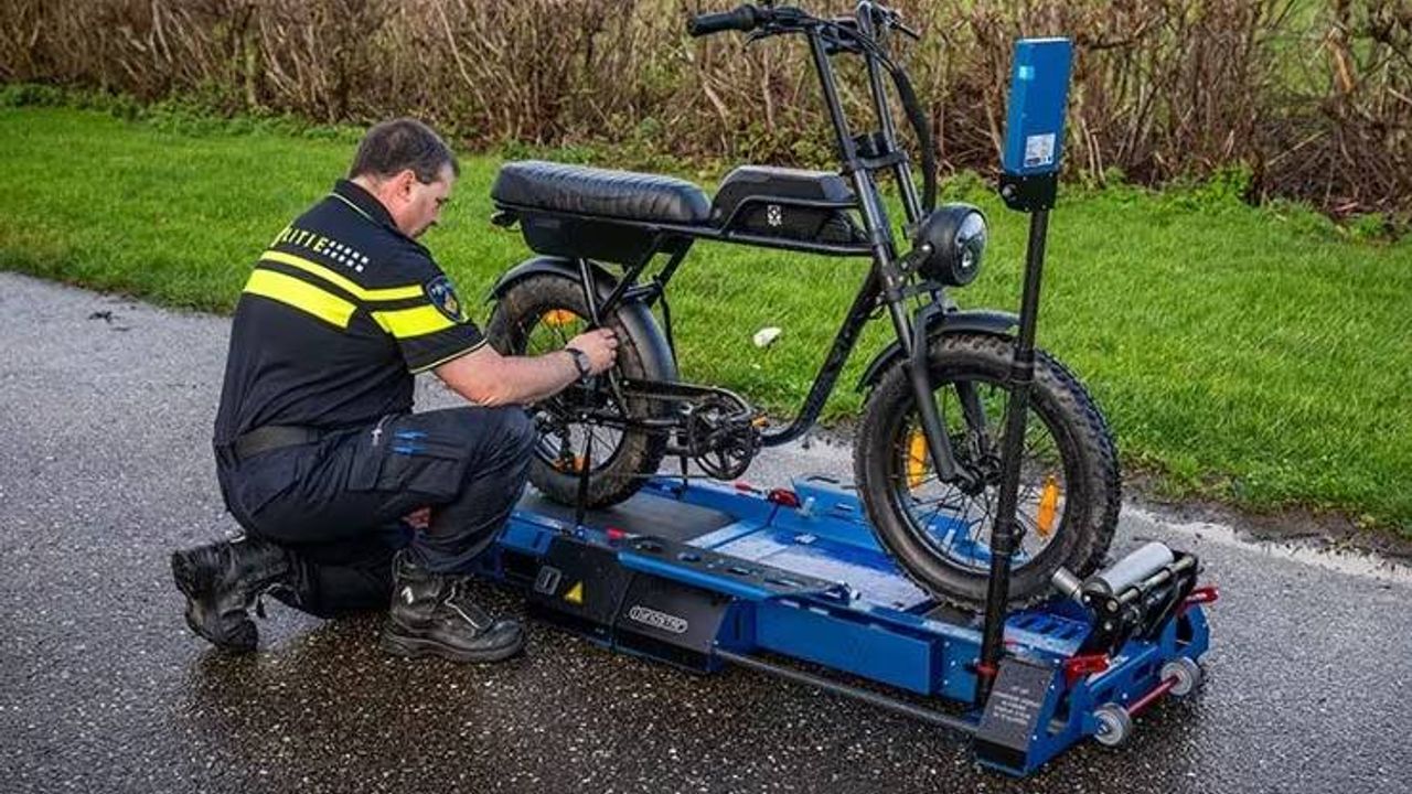 Hollanda’da elektrikli bisikletlerde hız denetimi başladı