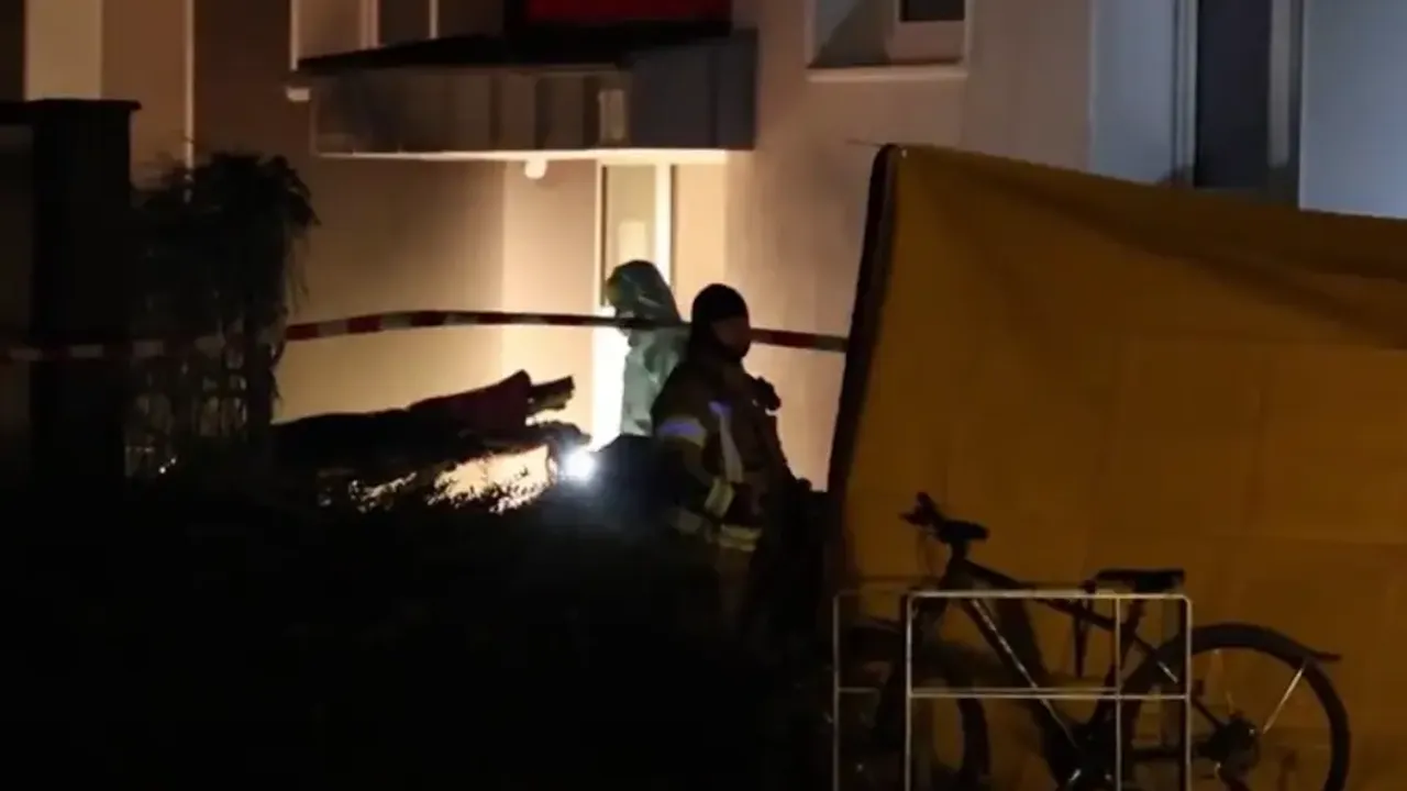 Almanya’da Türk anne kapısının önünde bıçaklanarak öldürüldü