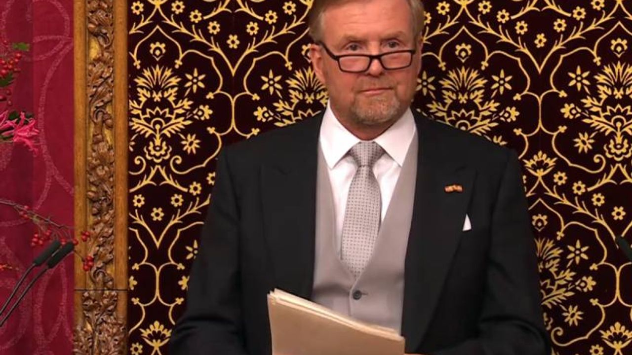 Hollanda Kralı Willem-Alexander: Halkın beklentisi gelir güvencesi, konut ve sağlık