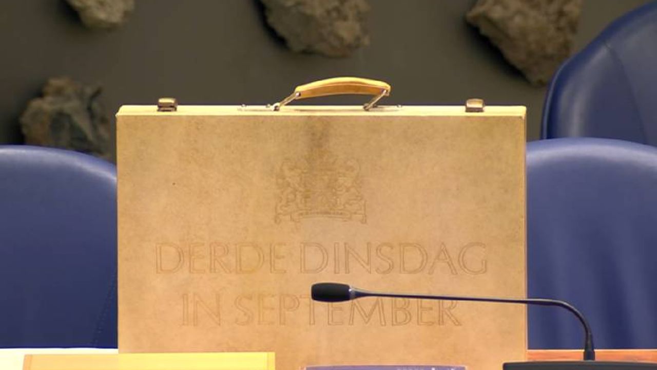 Hollanda’da geçici hükümet önümüzdeki dönemin bütçesini açıkladı