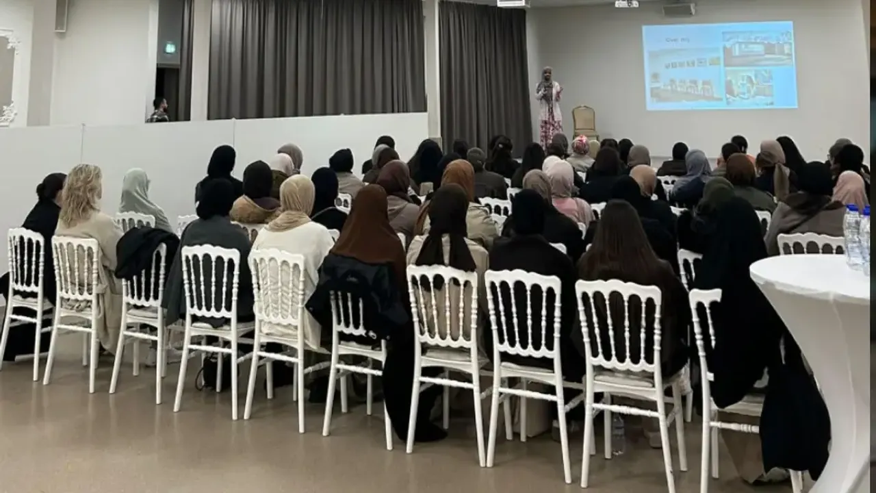 Hollanda’da ‘Aşılar: Gerçekler ve Yanlışlar’ semineri ilgi gördü