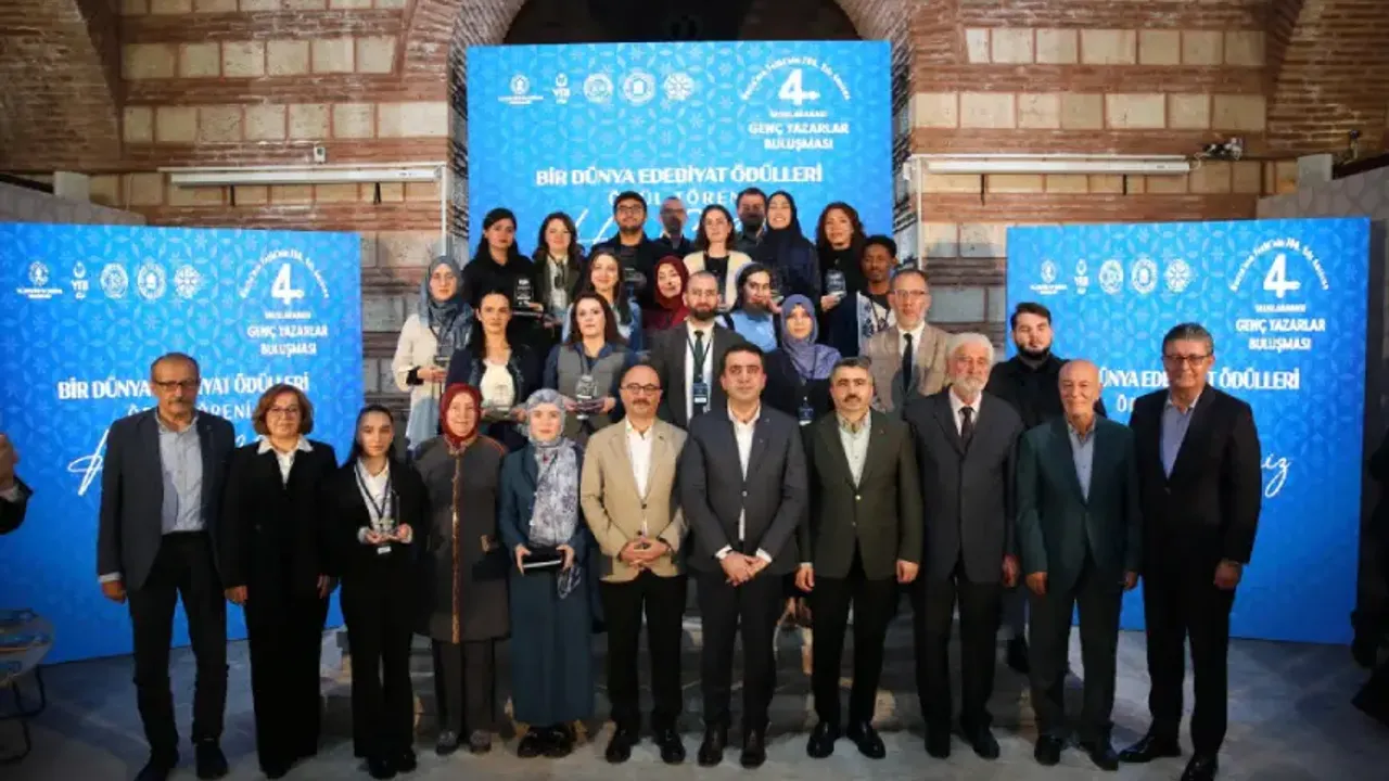 37 Ülkeden 105 genç yazar ‘YTB Bir Dünya Edebiyat Ödülleri’nde bir araya geldi…