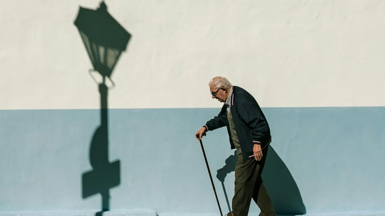 Altmış yaş üstü için en sağlıklı spor: Yürüyüş