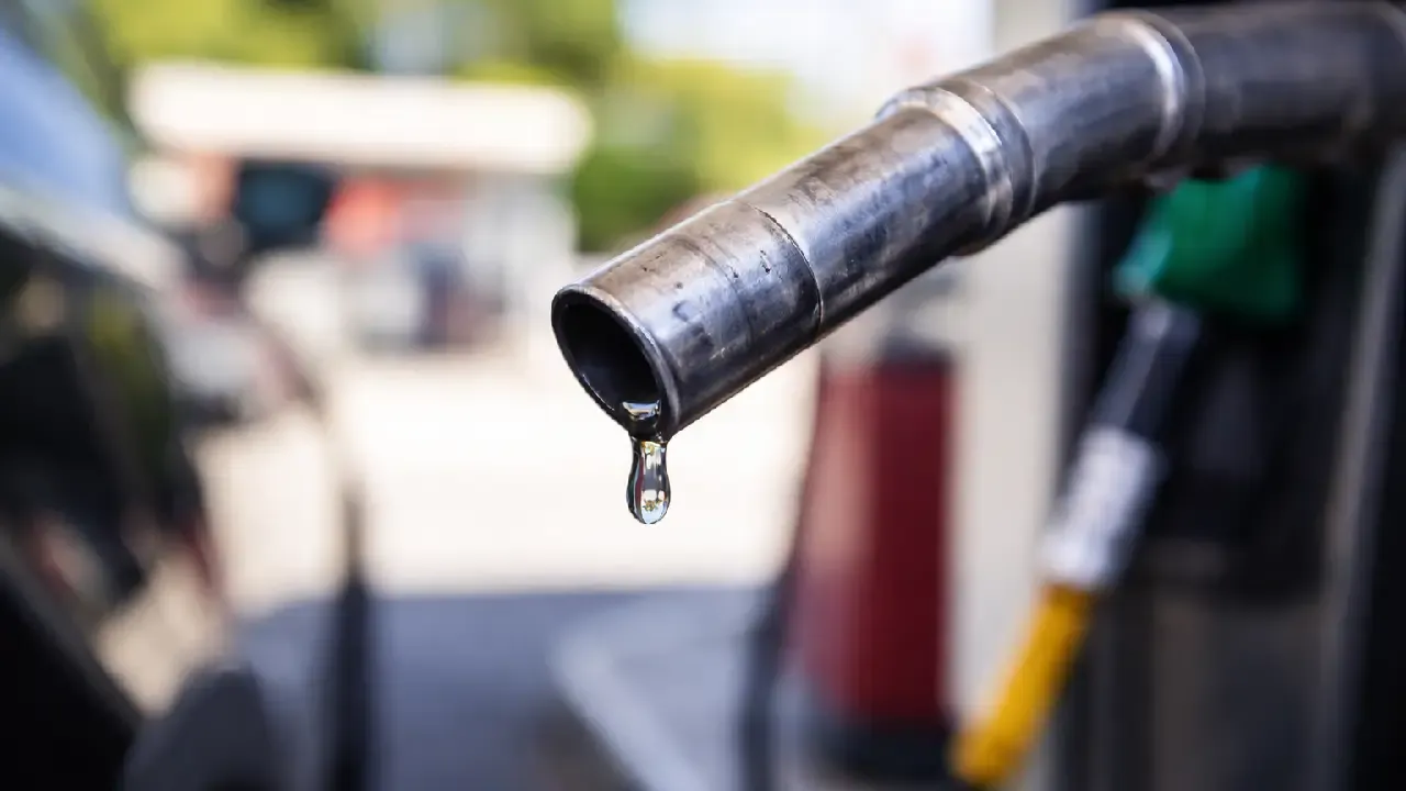 Hollanda benzin fiyatlarını düşürmek için petrol rezervlerini kullanacak