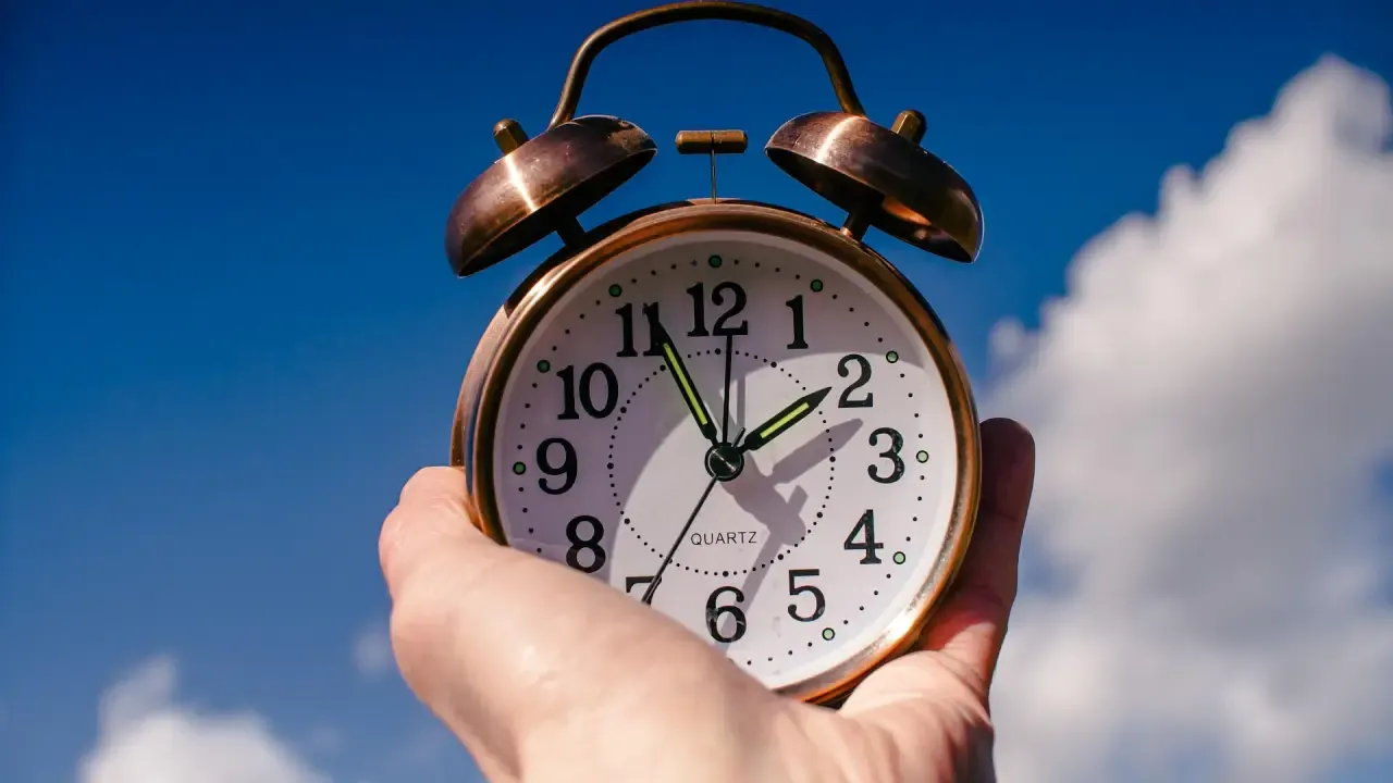 Avrupa’da yaz saati başlıyor, saatler bir saat ileri alınacak