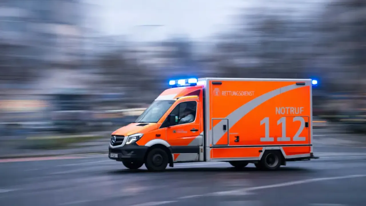 Berlin’de bir hafta içinde iki çocuk pencereden düştü, biri hayatını kaybetti