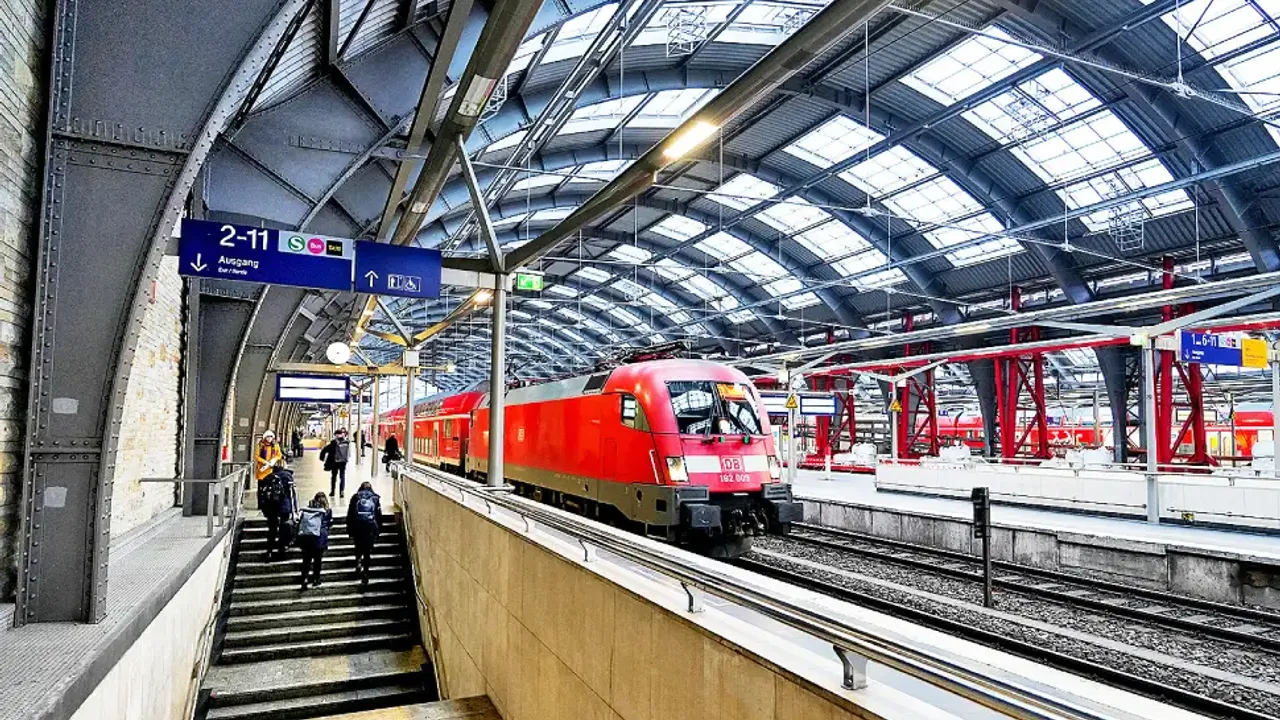 Berlin’de tren istasyonlarında alkol yasağı başlıyor
