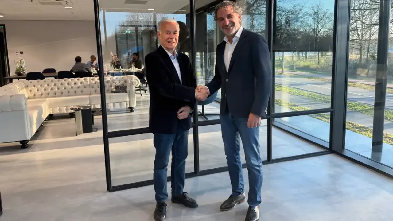 Koç Sucukları’nın sahibi Gürcüoğlu, Aron Investments’ın yüzde 50 hissesini devraldı