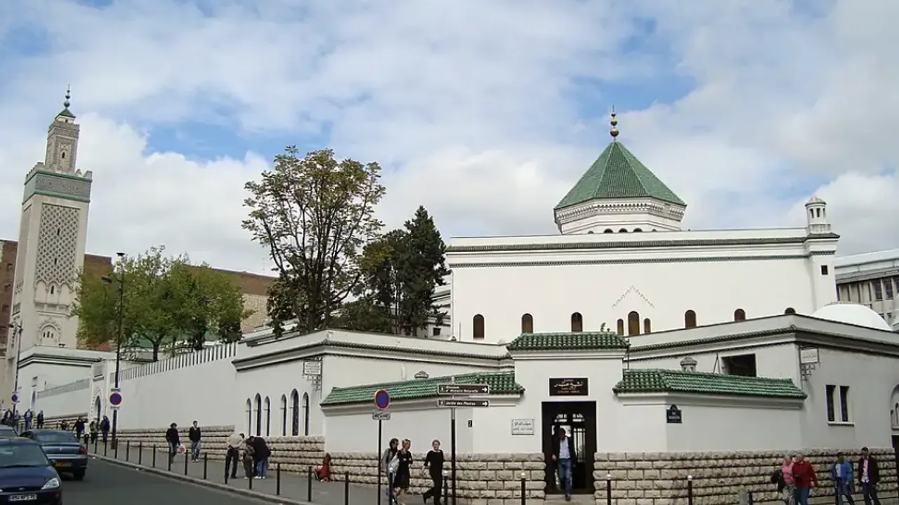 Fransa'da 2026 Kurban Bayramı namazı saatleri
