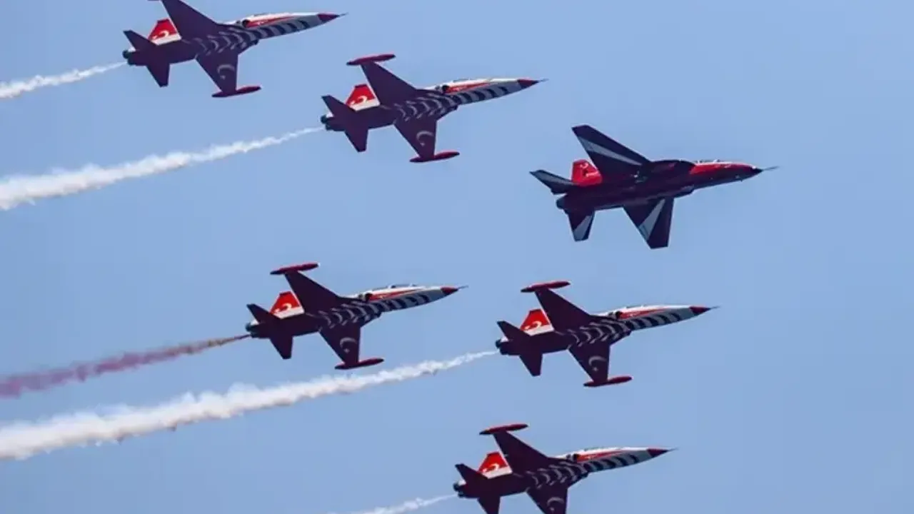Türk Yıldızları Belçika semalarında gösteri uçuşu yapacak