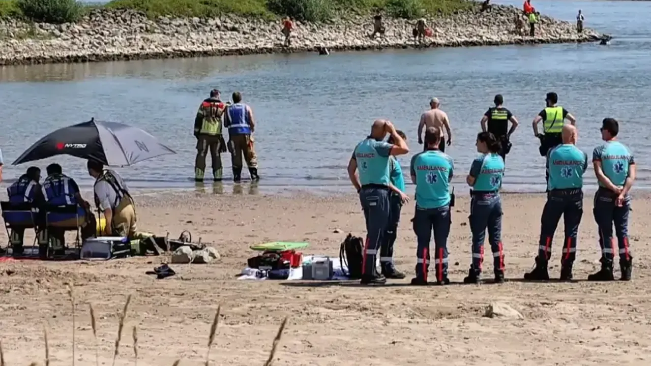 Hollanda'da nehirdeki çocukları kurtaran kadın akıntıya kapılarak hayatını kaybetti