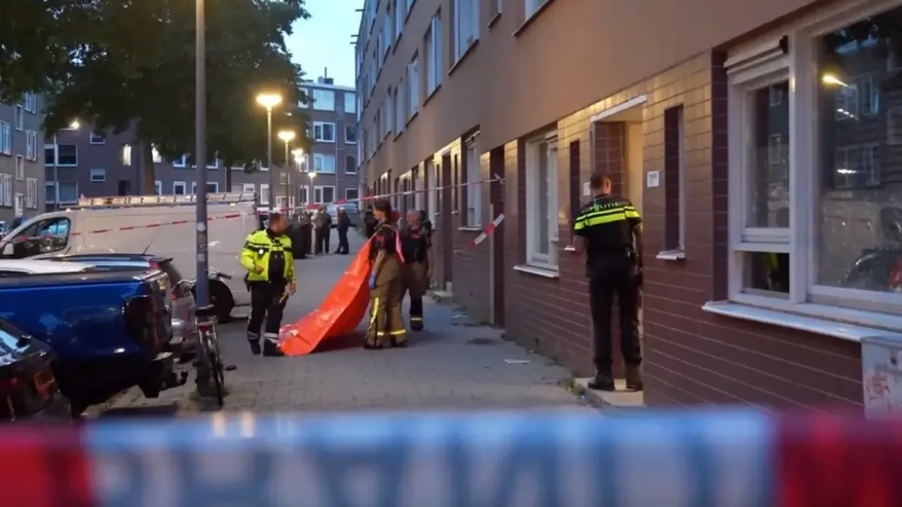 Rotterdam'da pencereden düşen 2 yaşındaki çocuk hayatını kaybetti