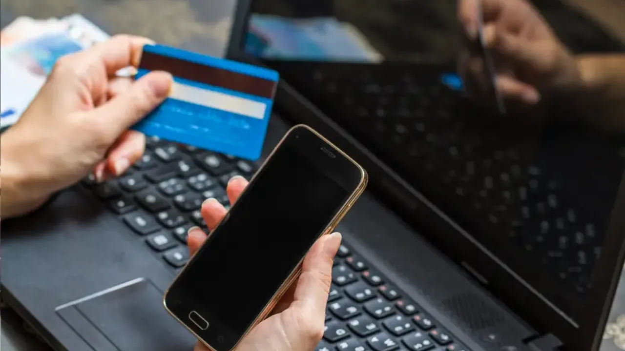 Belçika'da internet bankacılığında para transfer limiti 5 bin euroya düşüyor