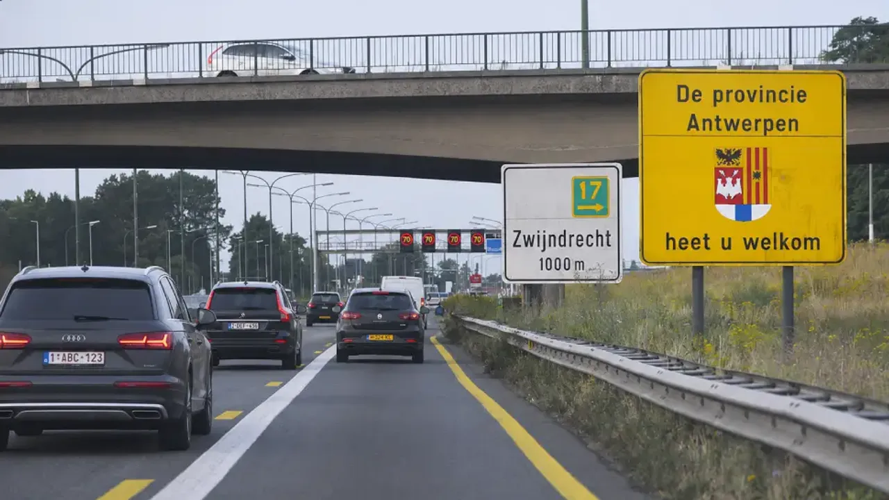 Belçika'da ücretli yol dönemi başlıyor, işte vinyet ücretleri