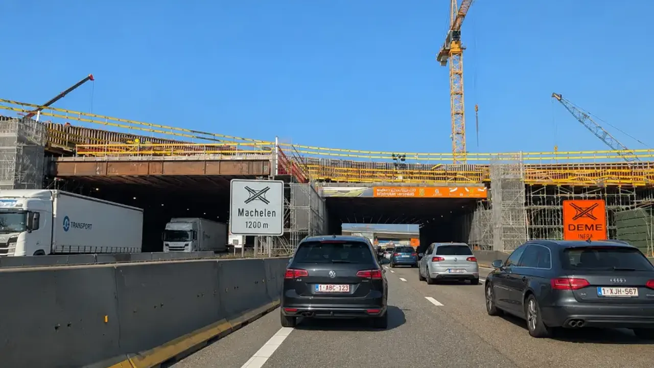 Brüksel Havalimanı'na gidecekler dikkat: Bağlantı yolları ve trafik güzergâhı değişiyor