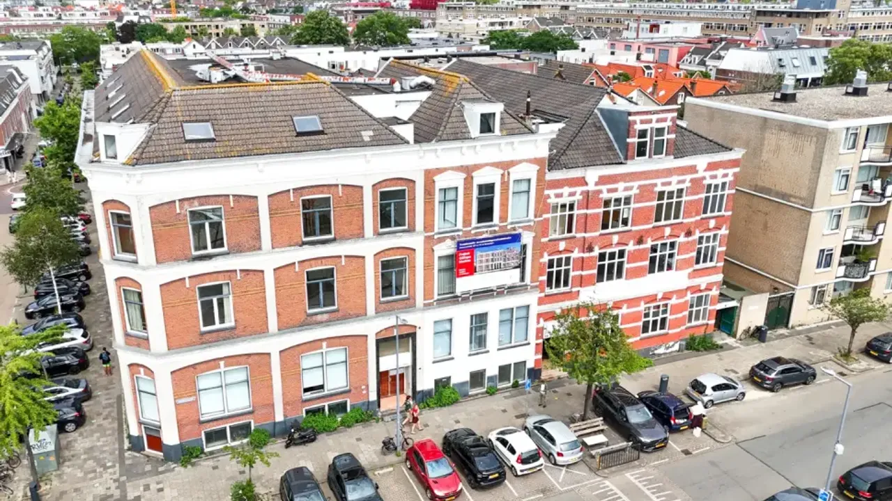 Rotterdam'da HDV Gültepe Camii ve Öğrenci Yurdu binası yeniden inşa ediliyor