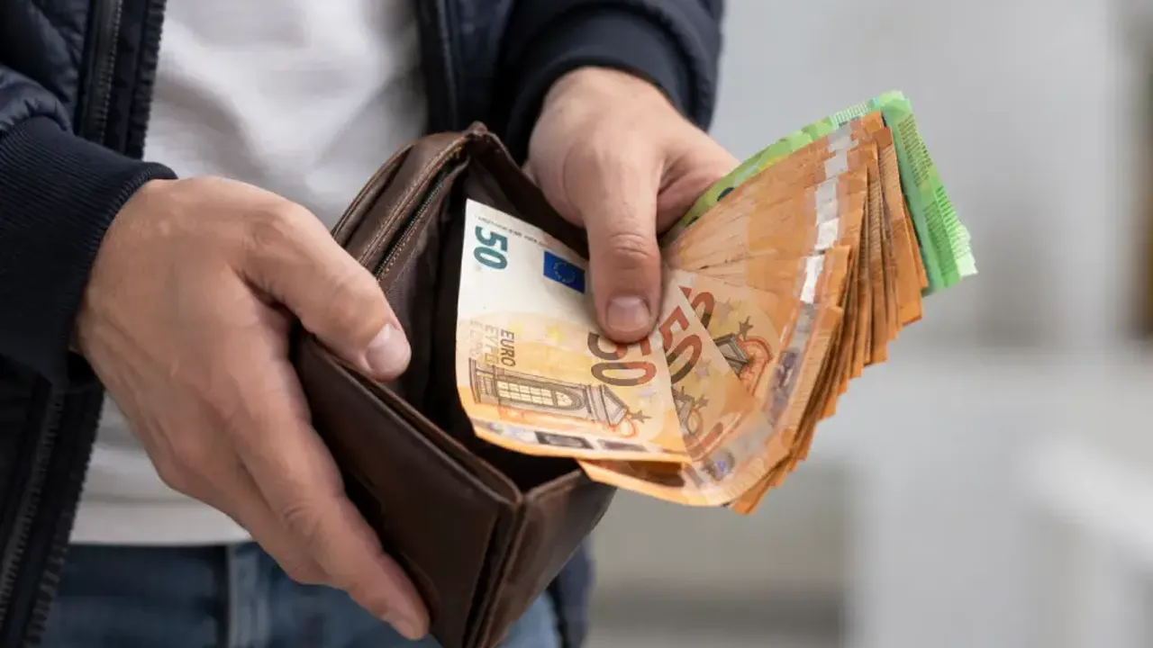 Avrupa Merkez Bankası'ndan vatandaşlara evde nakit bulundurun uyarısı
