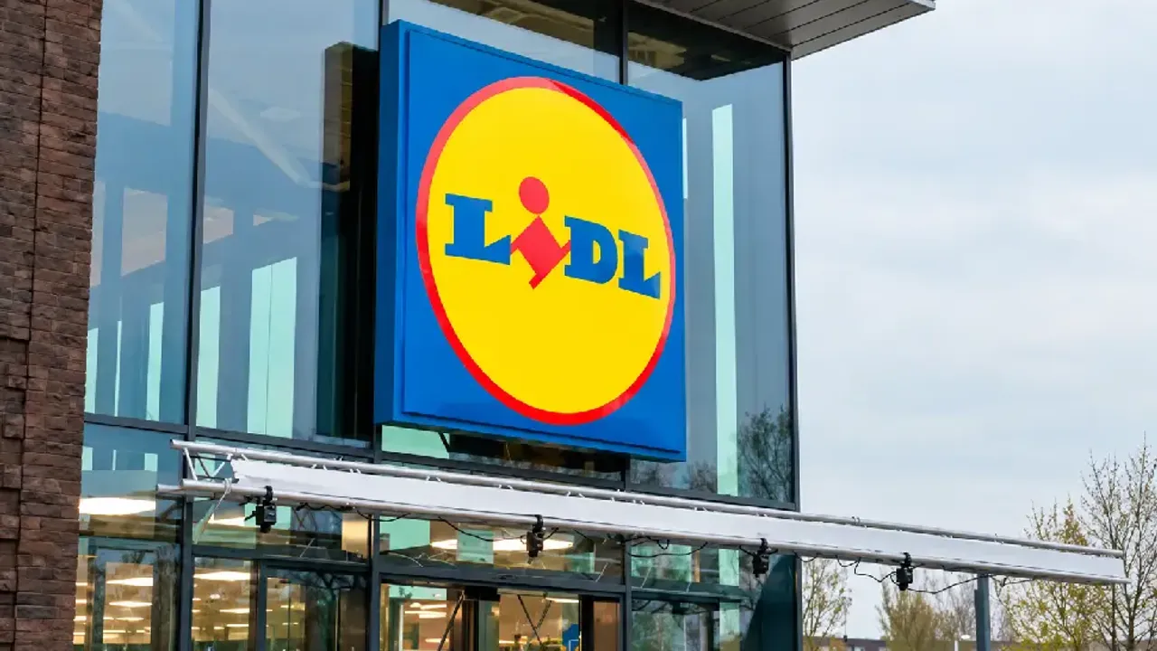 Hollanda’da Lidl’ın Birkenstock taklidi sandalet satması yasaklandı