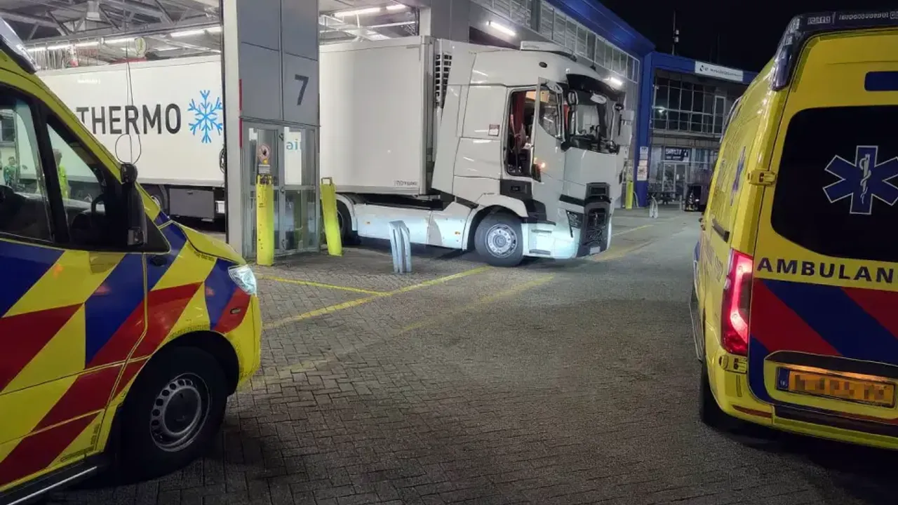 Hollanda’da TIR’ın dorsesinde 15 kişi yakalandı, Türk şoför gözaltına alındı