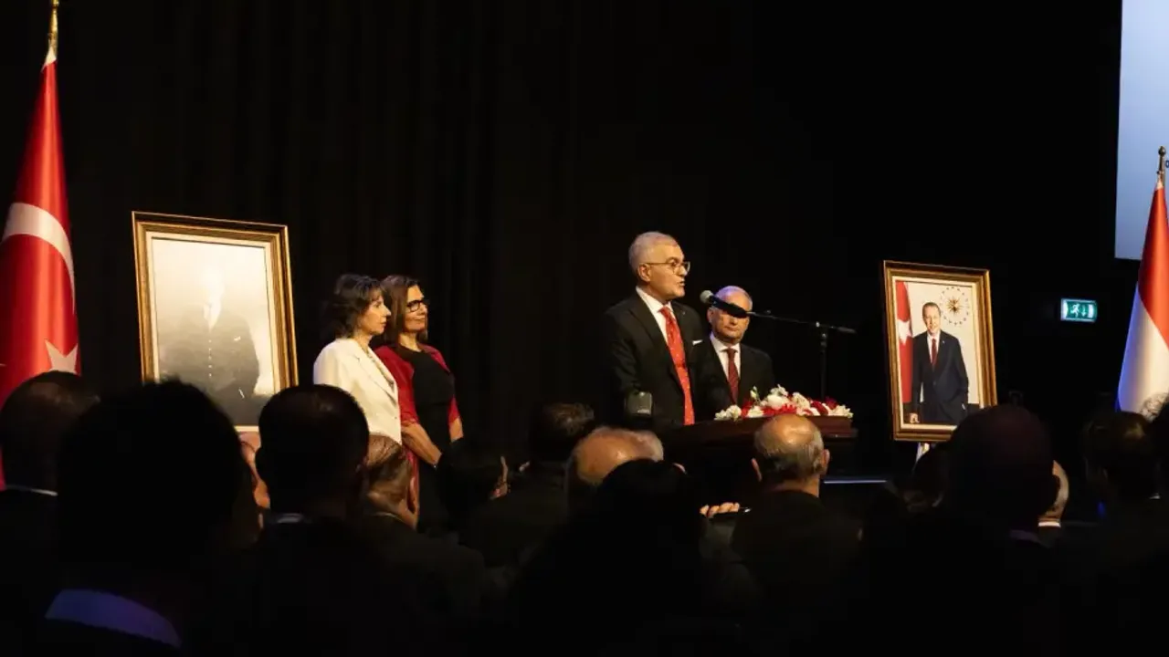 Hollanda'da 29 Ekim Cumhuriyet Bayramı coşkuyla kutlandı
