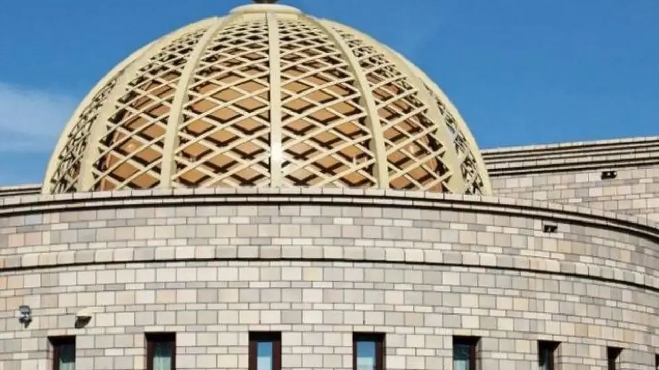Hollanda'da dört cami, belediyeler için gizli araştırmalar yapan şirkete dava açtı