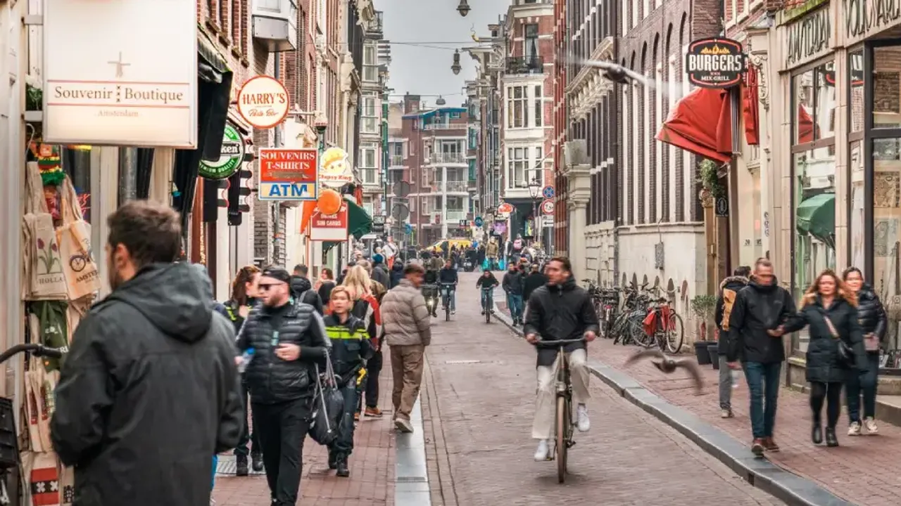 Hollanda'da nüfus artışı giderek yavaşlıyor