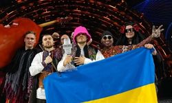 Eurovision birincisi Ukraynalı Kaluş Orkestra grubu kupayı İHA satın alınması için sattı