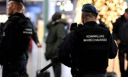 Hollanda’nın en büyük havalimanı Schiphol’de orduyu görevlendirin çağrısı yapıldı