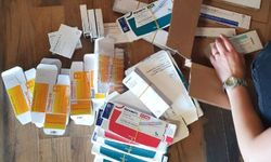 Bulgar yetkililer Türkiye’ye giden bir minibüste binlerce ilaç ele geçirdi