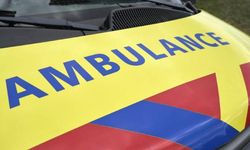Friesland’da otobüs ile dolmuş çarpıştı! 14 kişi yaralandı