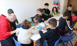 Hollanda’da İnanın Çocuklar Derneği’nden depremzede çocuklara yardım konseri