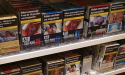 Hollanda'da tüm marketlerde sigara satışı yasaklandı
