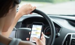 Belçika'nın bir bölgesinde cep telefonuyla yakalanan sürücülerin ehliyeti iptal edilecek
