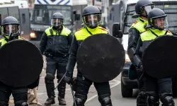 Amsterdam'da Holokost Müzesi’nin açılışına katılan İsrail Cumhurbaşkanı protesto edildi