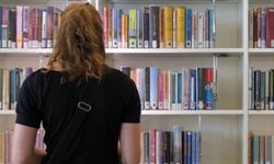 Amsterdam ve Utrecht kütüphanelerinden gençler ve öğretmenlere ücretsiz üyelik
