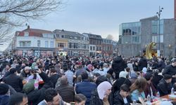 Hollanda’nın Utrecht kentinde 1500 kişilik sokak iftarı düzenlendi