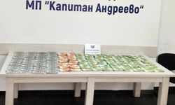 Bulgaristan sınırında iki Türk vatandaşının aracında 1,4 milyon euro nakit ele geçirildi