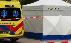 Hollanda'da 39 yaşındaki kadın, çocuklarının gözleri önünde silahla öldürüldü