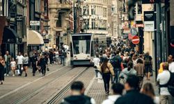 Amsterdam’da 4–11 yaş arası çocuklara ücretsiz toplu taşıma uygulaması başlıyor