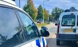 Hollanda’da 30 yıldır ehliyetsiz araç kullanan sürücü aynı gün iki kez yakalandı